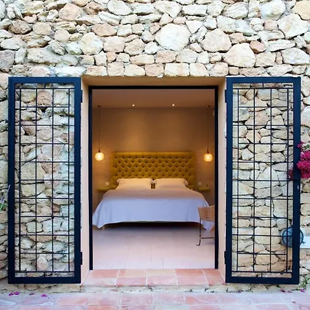 Exquisite Ibiza I Secluded Hillside Location I Casa Jardin I 6 Bedrooms I Close To Ibiza Town I Sea Views I 빌라