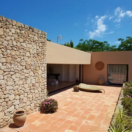 빌라 Exquisite Ibiza I Secluded Hillside Location I Casa Jardin I 6 Bedrooms I Close To Ibiza Town I Sea Views I *